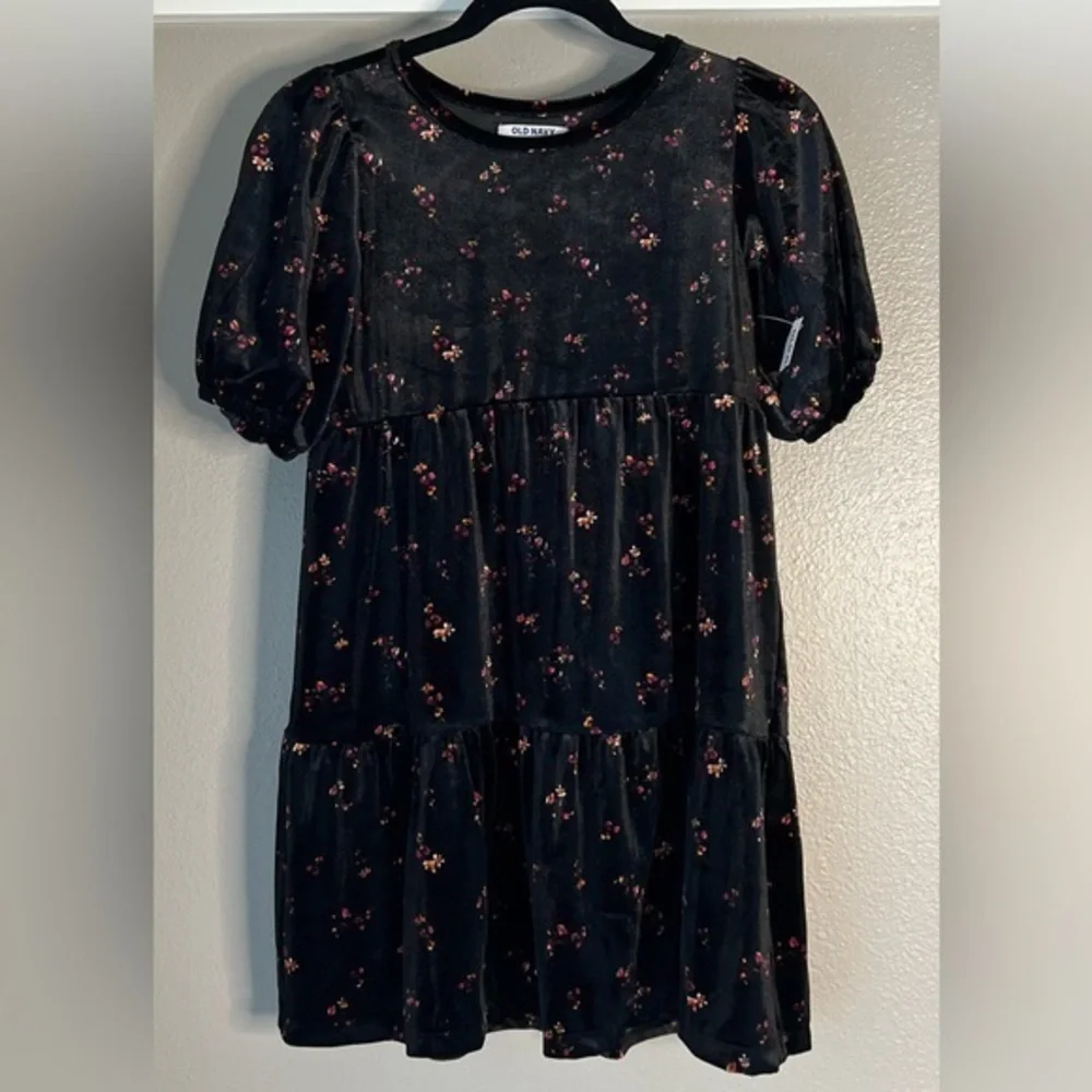 NWT Old Navy girls size large (10-12) black/floral soft velour dress
